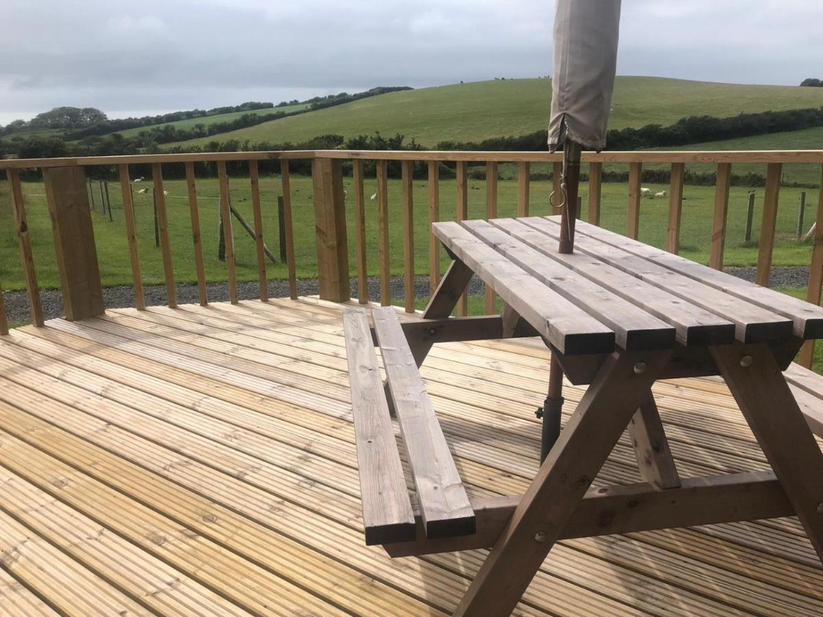 Captivating 2-Bed Static Caravan In Holyhead Llanfachraeth Zewnętrze zdjęcie